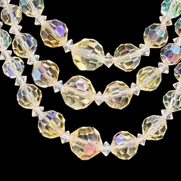 Vintage Triple Strand Iridescent Pale Yellow Graduated Bead Necklace (4593) - Picture 3 of 7